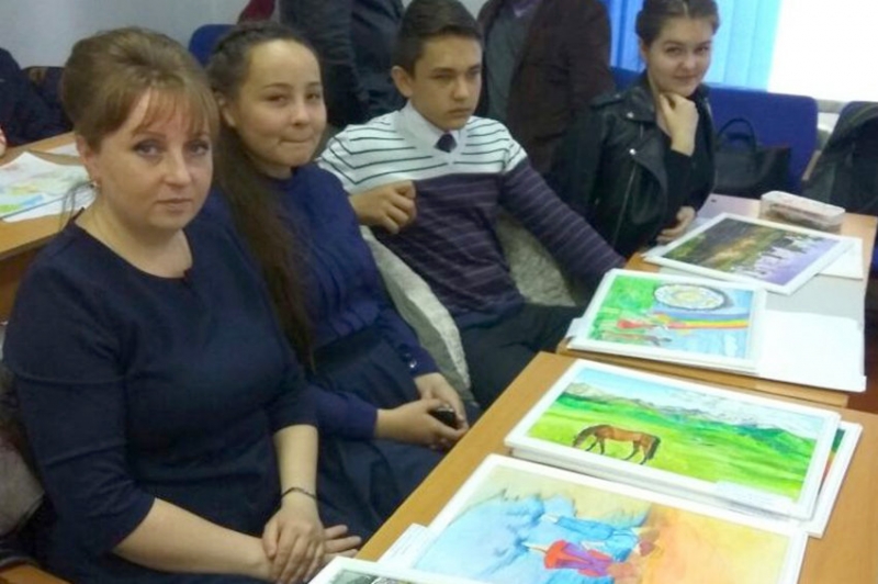 "Закачай знания! 2020": Как цифровые технологии помогают учителям русских школ в эпоху COVID-19