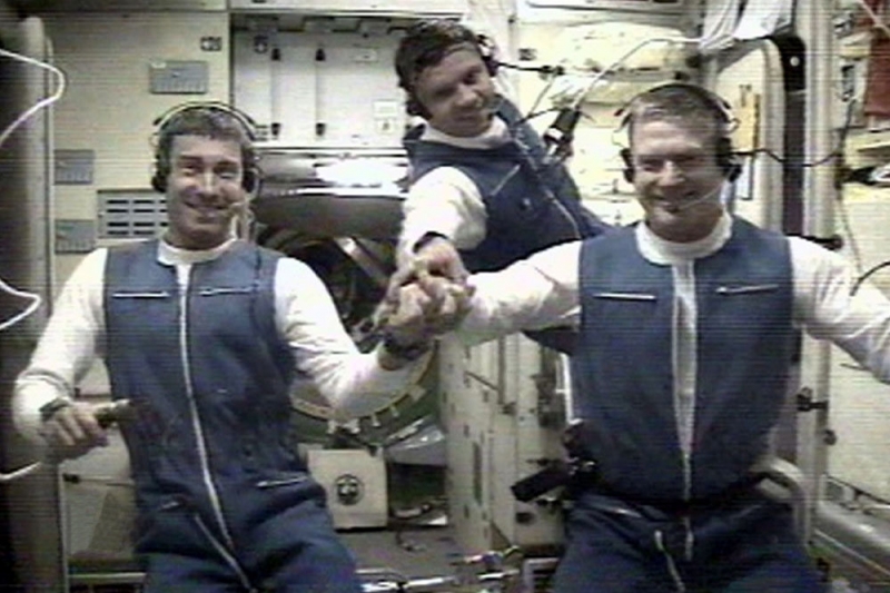Двадцать лет назад на МКС впервые поселились люди